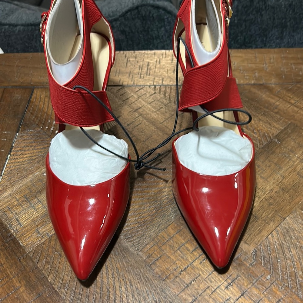 Red brand new Liz Claiborn heels size 8